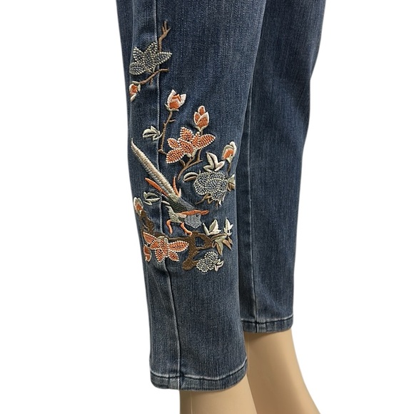 Soft Surroundings Metro Floral Embroidered Pull On Stretch Blue Jeans Petite S - Picture 4 of 15